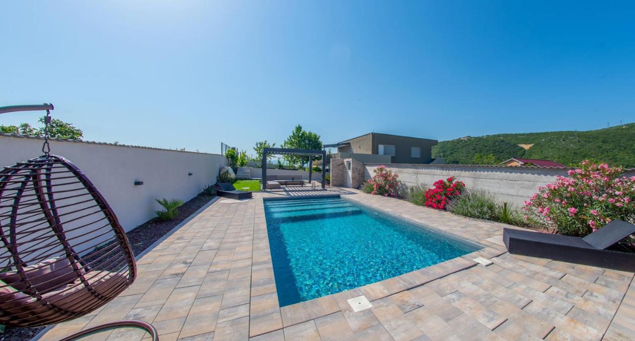 Villa Carpe Diem - With Private Pool Мостар Екстер'єр фото