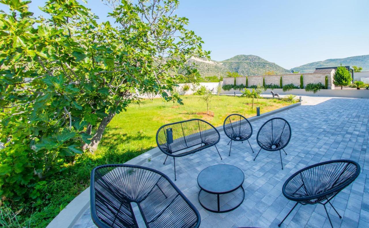 Villa Carpe Diem - With Private Pool Мостар Екстер'єр фото