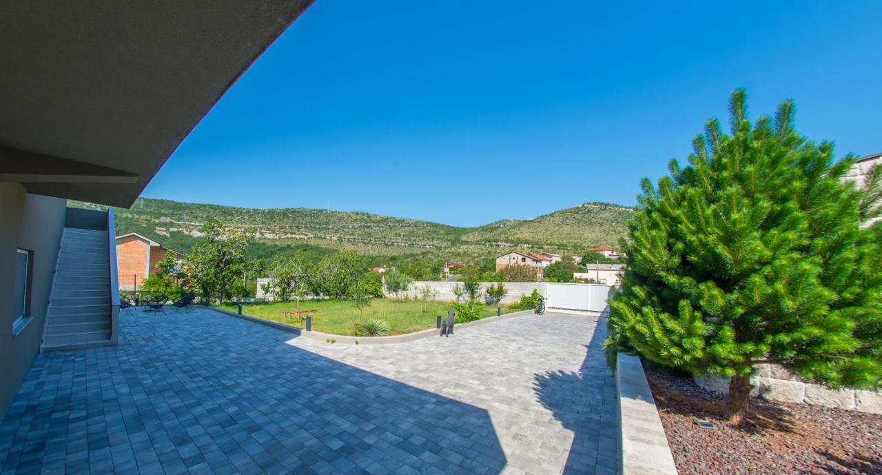 Villa Carpe Diem - With Private Pool Мостар Екстер'єр фото