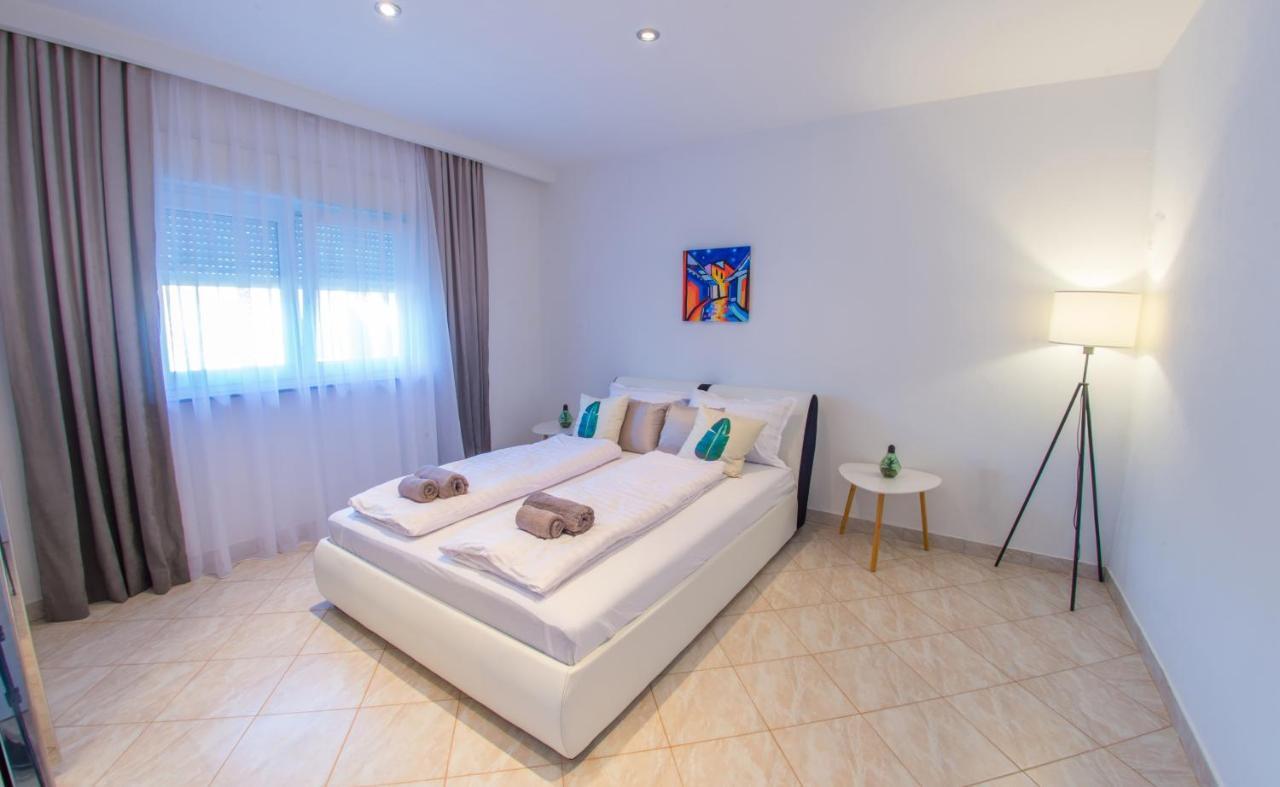 Villa Carpe Diem - With Private Pool Мостар Екстер'єр фото