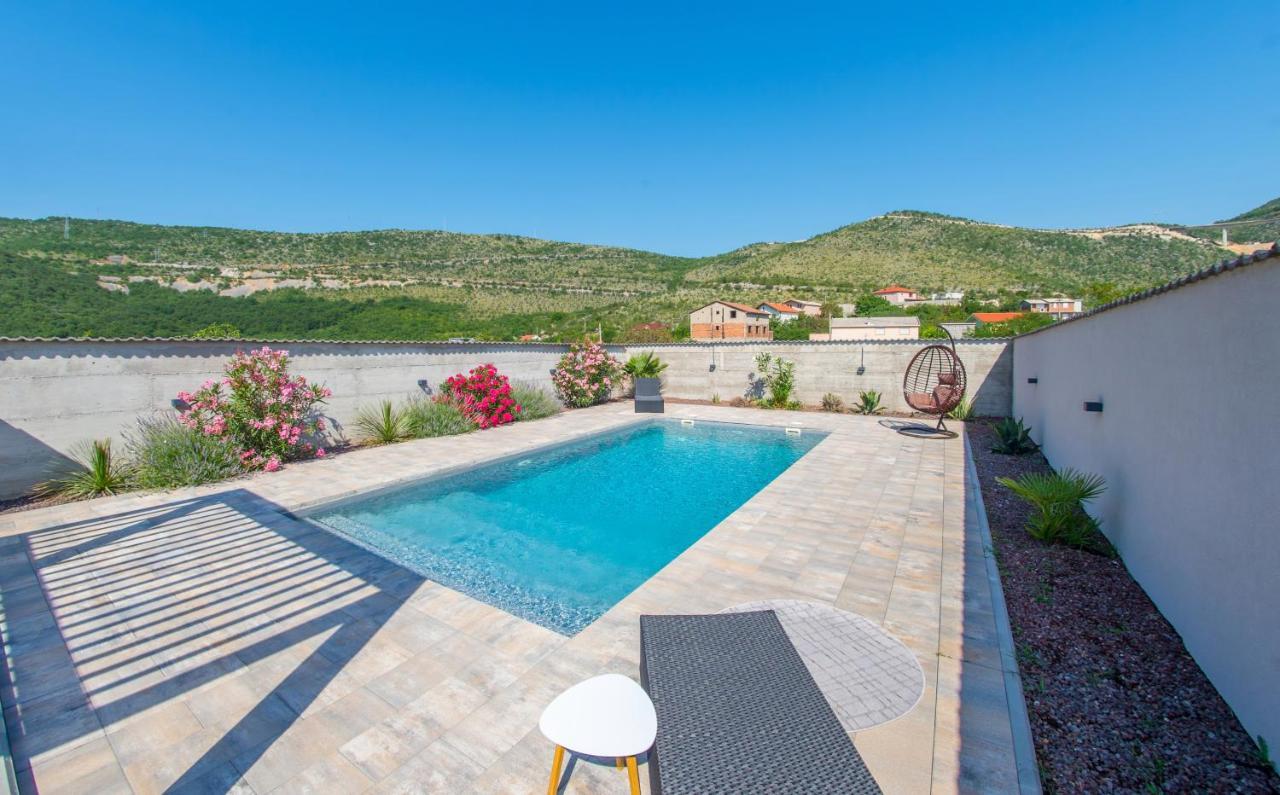 Villa Carpe Diem - With Private Pool Мостар Екстер'єр фото